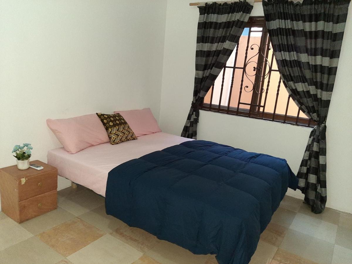 East Airport Suites4 -Private Room Accra Bagian luar foto